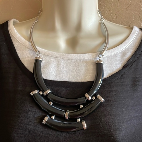 Chico’s black and silver adjustable length necklace - Picture 2 of 5